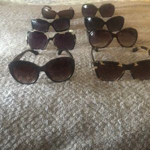 Lot of 8 pairs of Woman’s Sunglasses